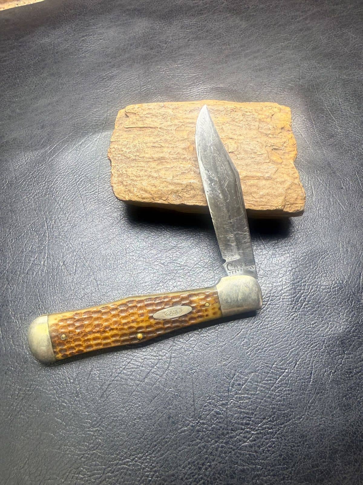 Case Tested XX 61050 SAB Coke Bottle Folding Hunter – Jigged Bone (1920–40)