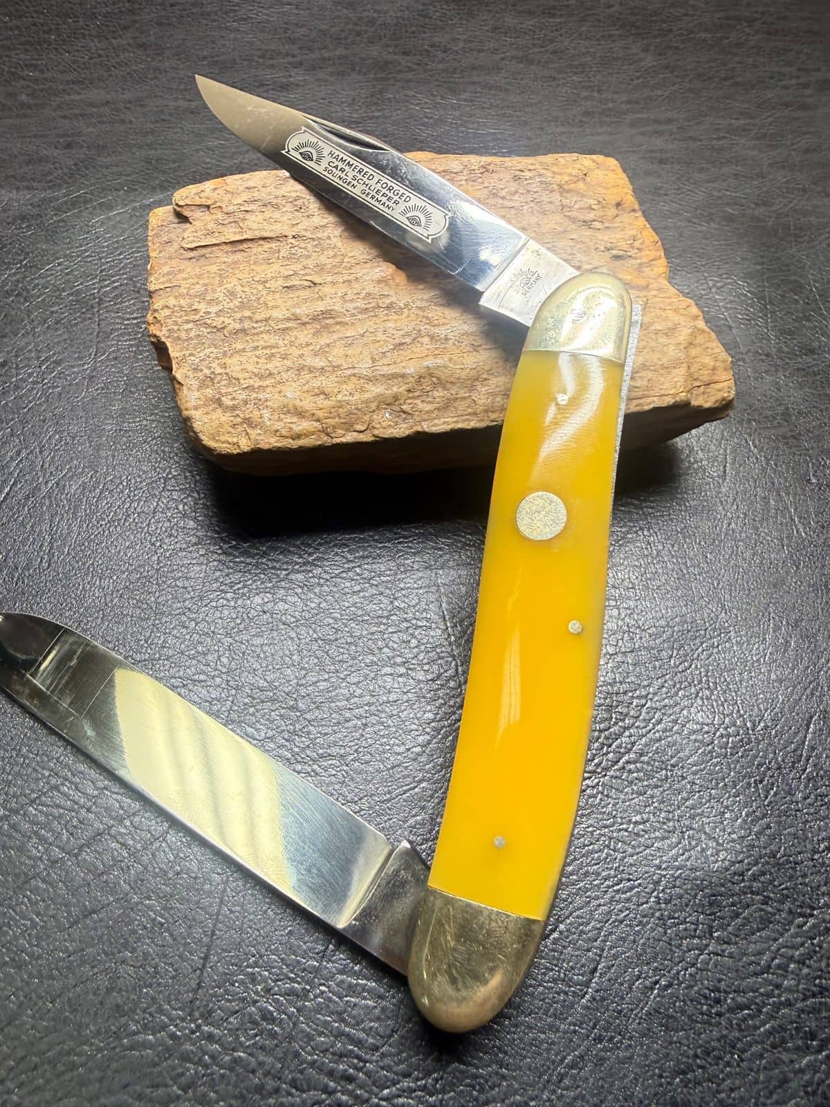Carl Schlieper Hammer Forged Yellow 2-Blade Folder