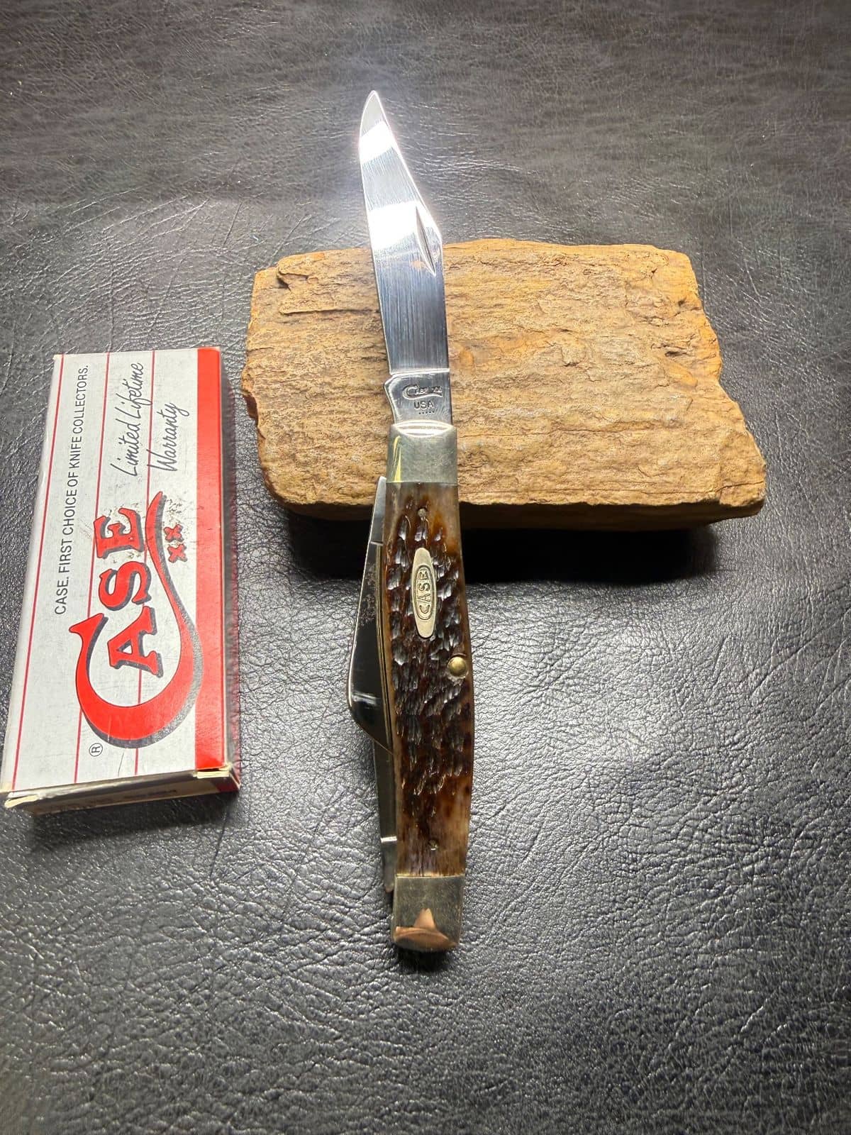 Case XX Amber Jigged Bone Large Stockman 00204 (6375) – Pre-Owned in Box