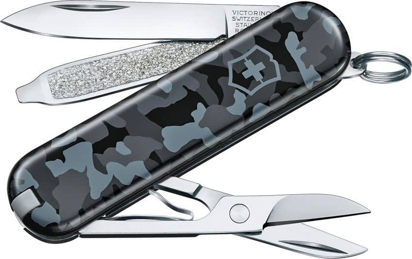 Victorinox Classic SD Swiss Army Knife – Navy Camo