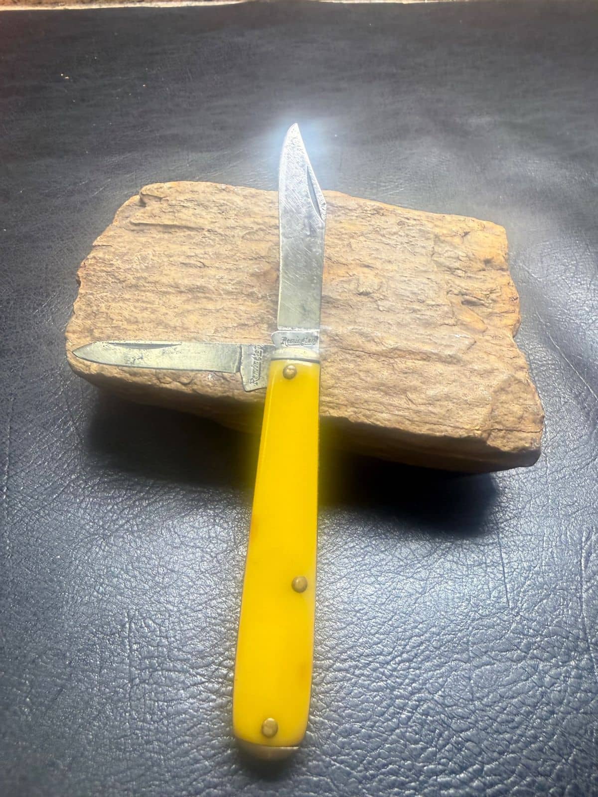 Vintage Remington Two-Blade Pocket Knife - Yellow Delrin