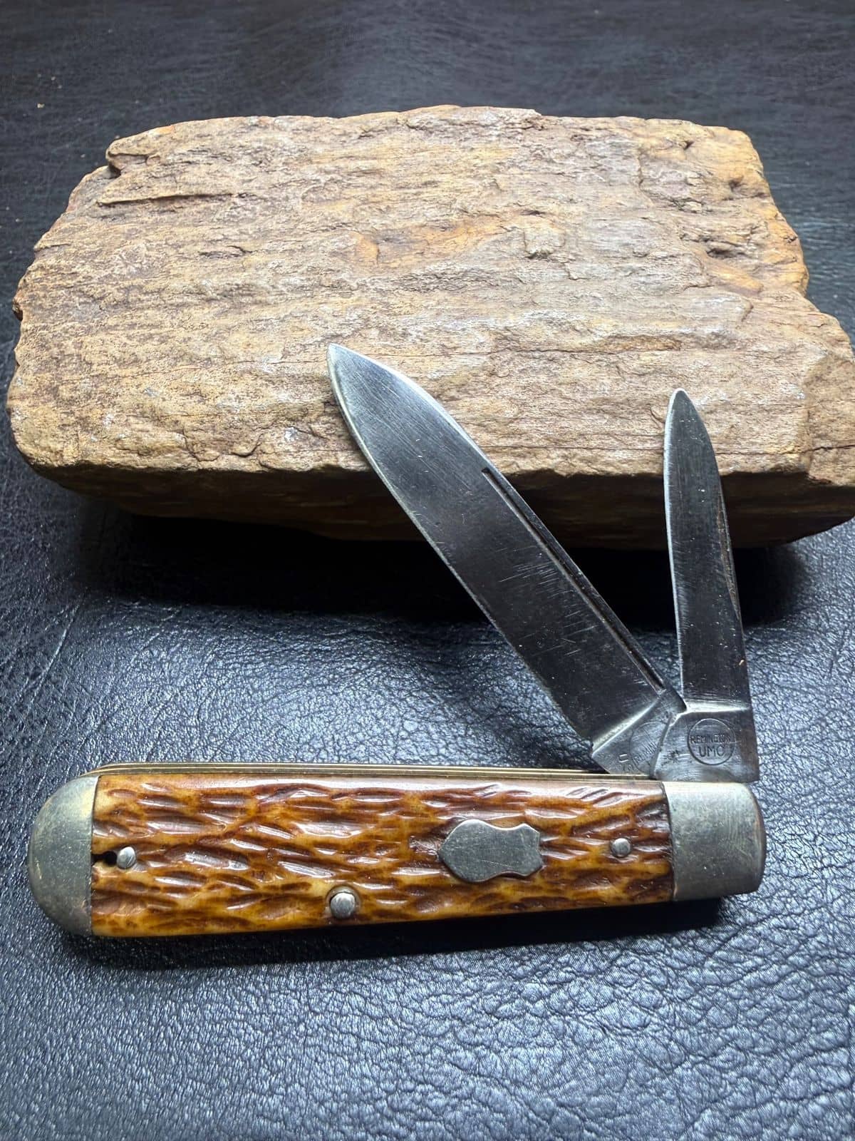 Remington UMC R1063 2-Blade Jigged Bone Jack Knife - Pre-WWII