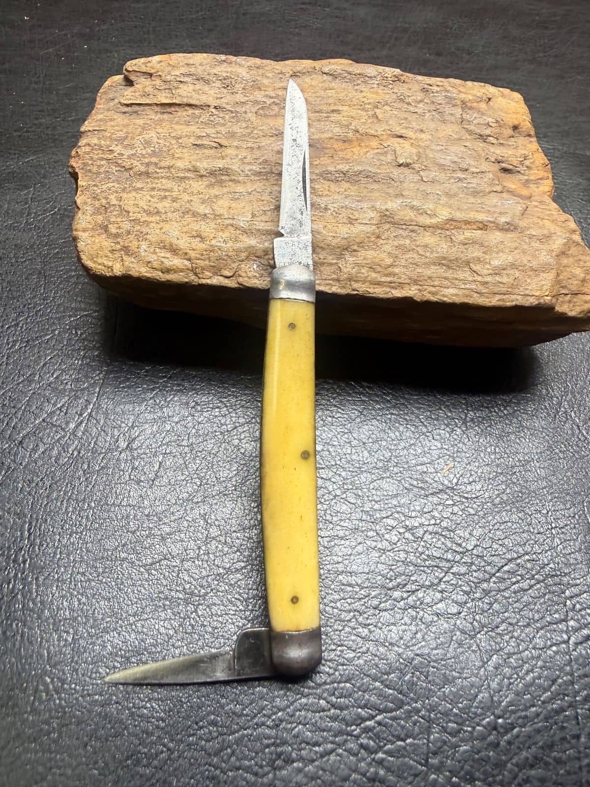 Graef & Schmidt Germany Vintage Two-Blade Equal End Pen Knife – Yellow Handles