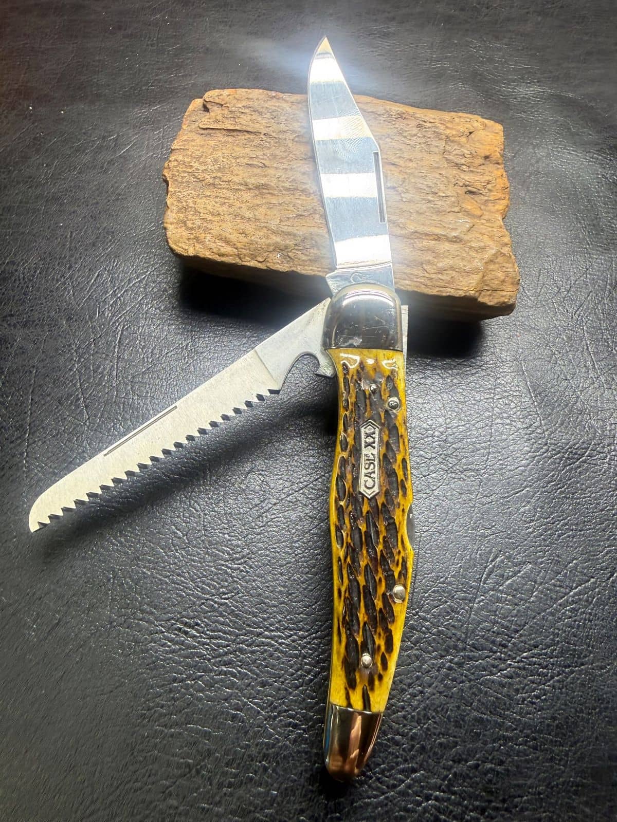 Vintage Case XX Germany Folding Hunter with Saw Blade DE162500 L 440C Amber Jigged