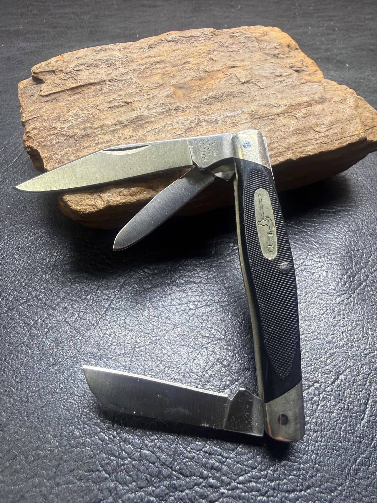 1993 Buck 303 Cadet 3-Blade Stockman