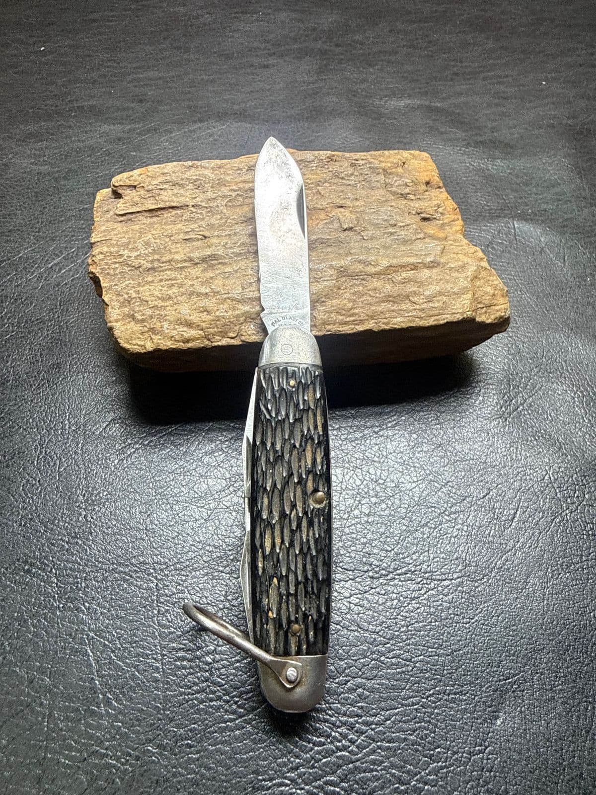 Vintage Pal Blade Co. 4-Blade Pocket Knife, 1940s  thumbnail 2