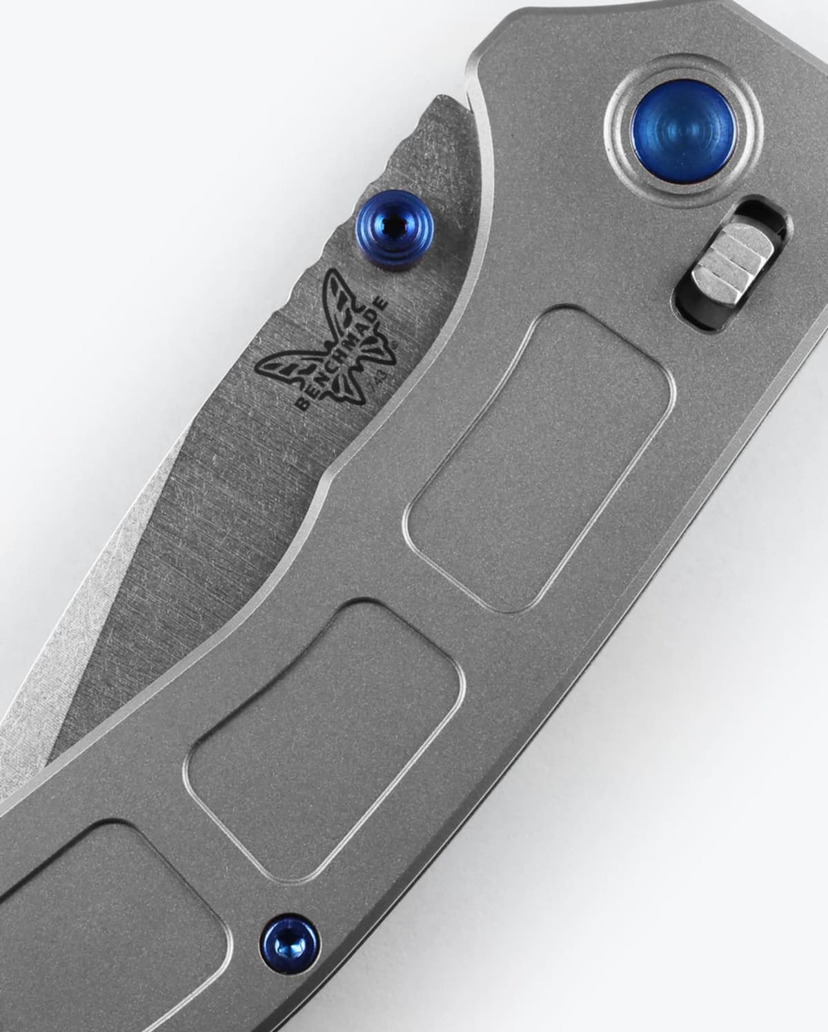 Benchmade 743 Mini Narrows Gray Titanium 20CV thumbnail 5