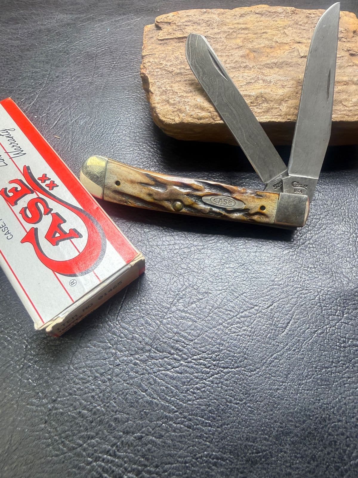 2015 Case XX 5254D Stag Damascus Trapper, With Box (Item 01465) thumbnail 2