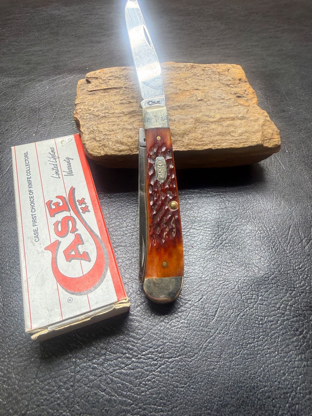 Case XX 6254 CV Trapper, Red Jigged Bone, With Box thumbnail 2