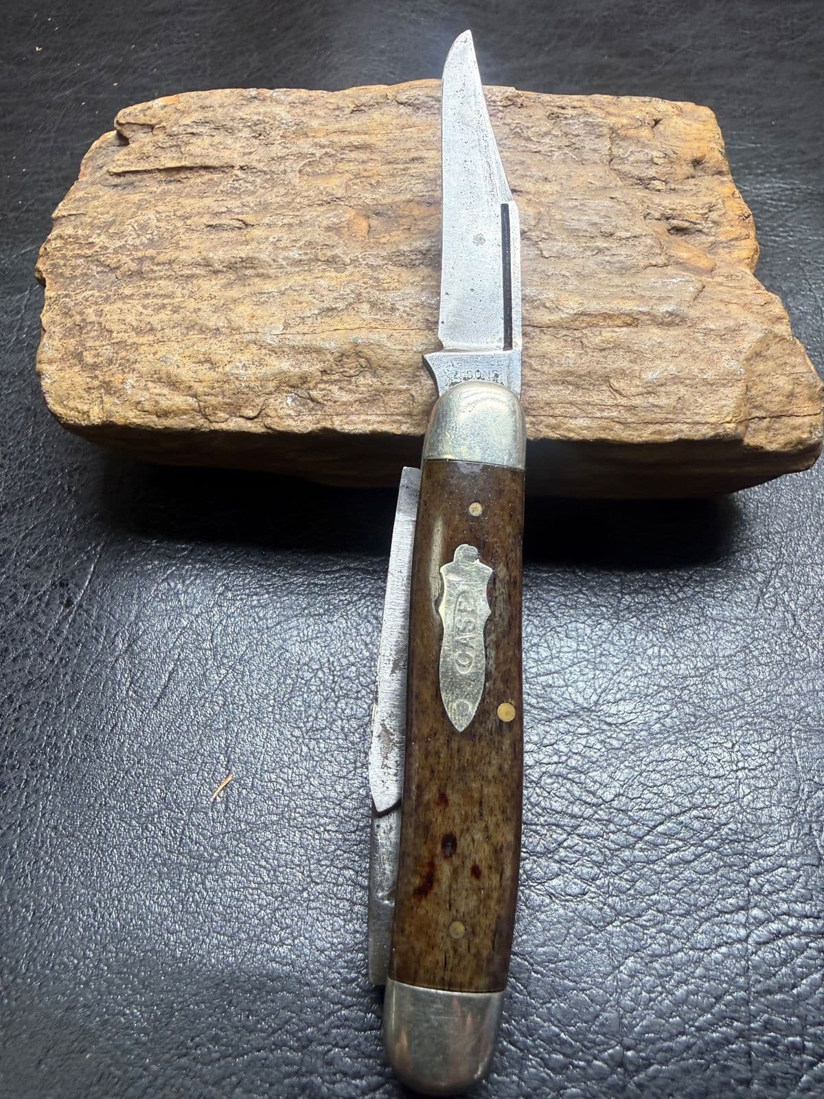 Case XX 63074 3-Blade Brown Bone Pocket Knife - Vintage thumbnail 2