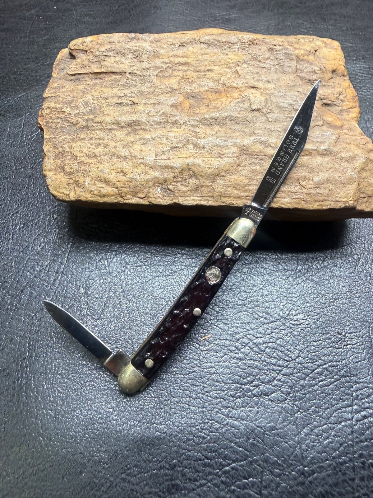 Boker Tree Brand 8288 2-Blade Pen Knife - Dark Brown Jigged - Vintage — image 1 of 2