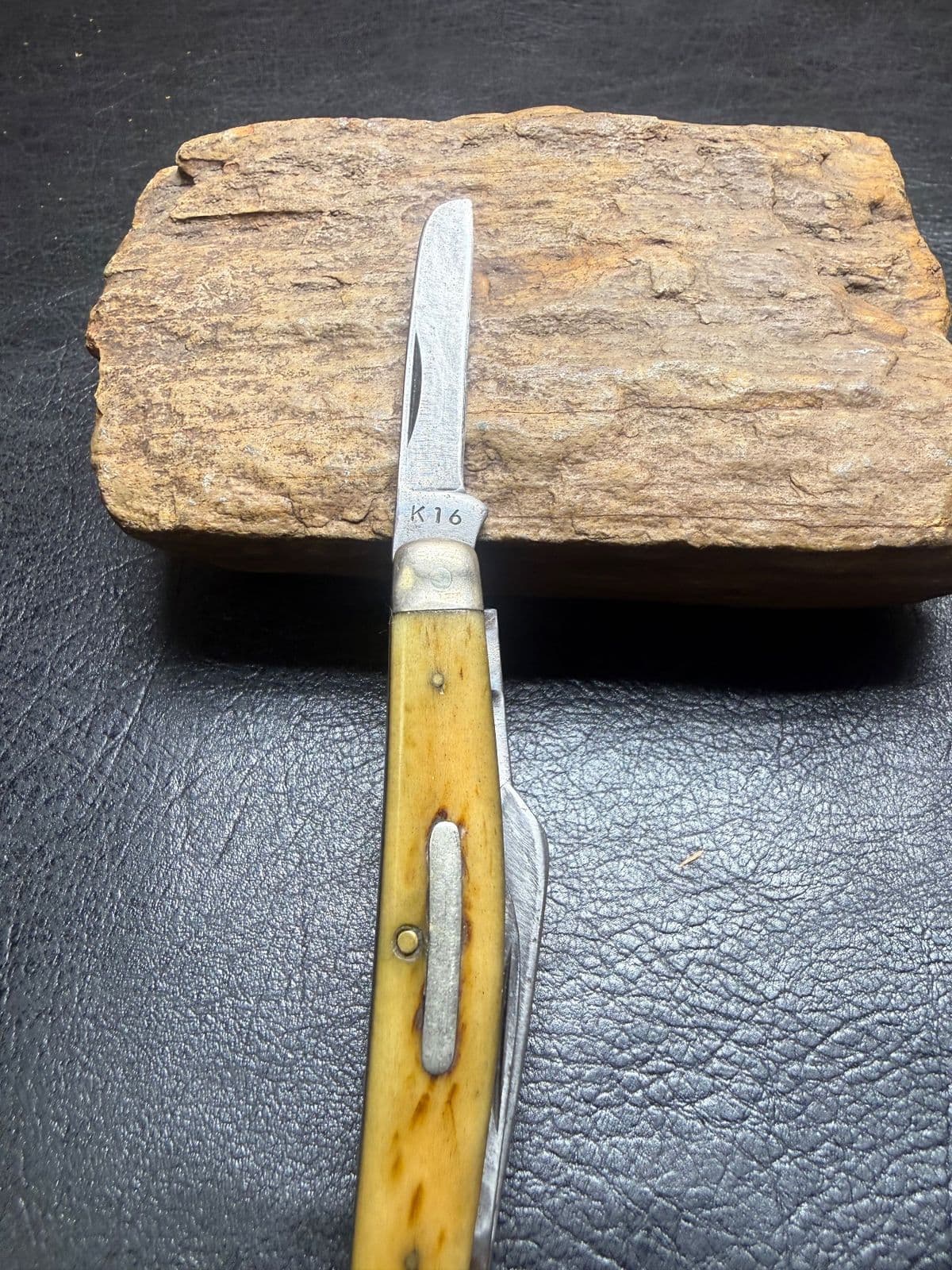 Keen Kutter K16 4-Blade Congress Pocket Knife – Honey Yellow Handles – Vintage thumbnail 2