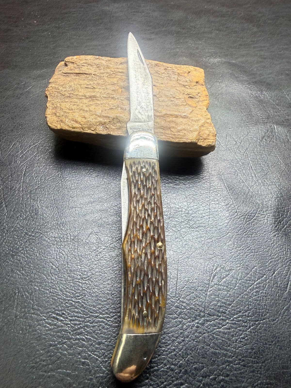 Vintage Schrade-Walden 225H Folding Hunter Two-Blade Pocket Knife thumbnail 2