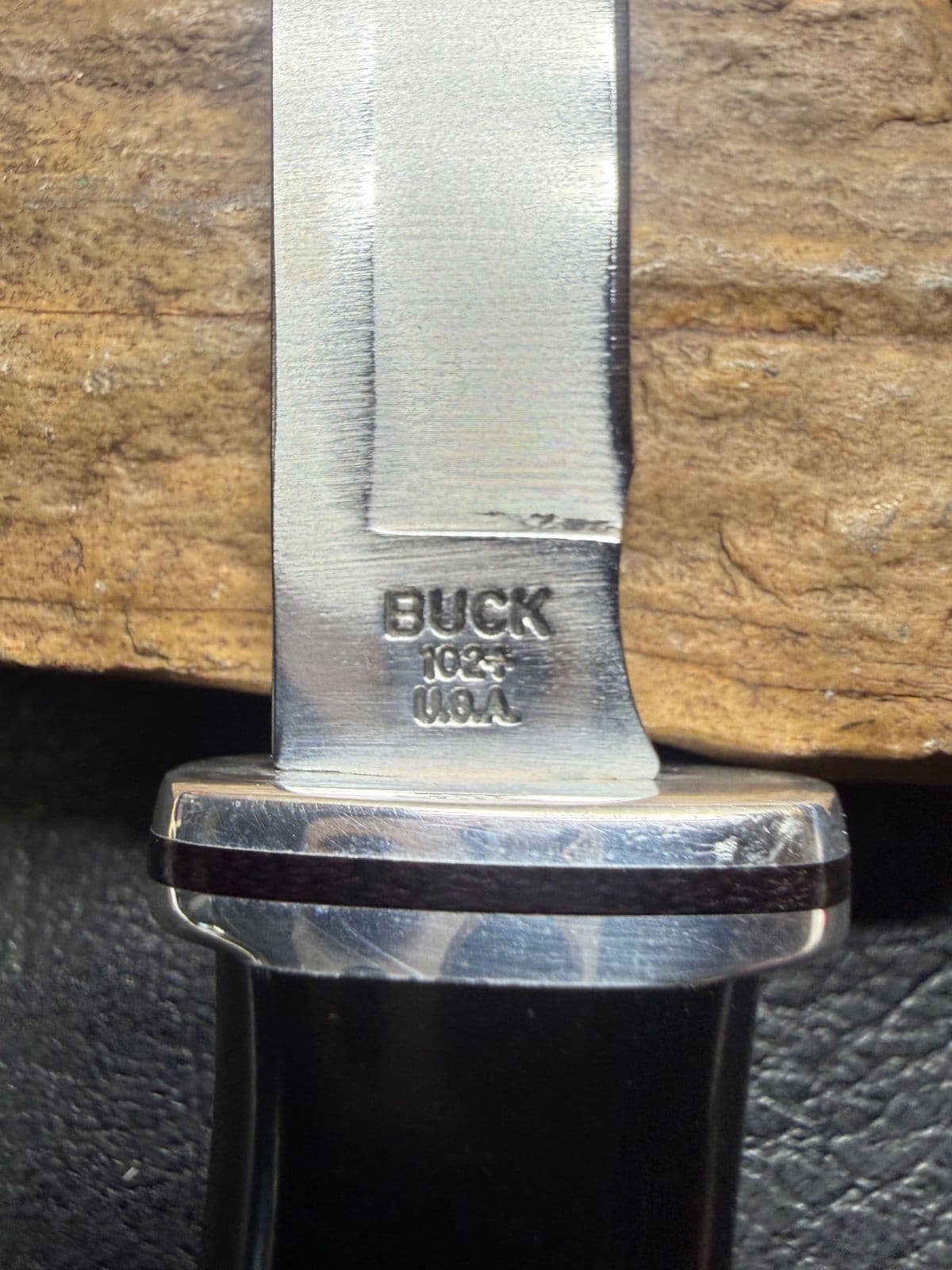 Buck 102 Woodsman Black Phenolic 1991 (Pre-Owned) thumbnail 2