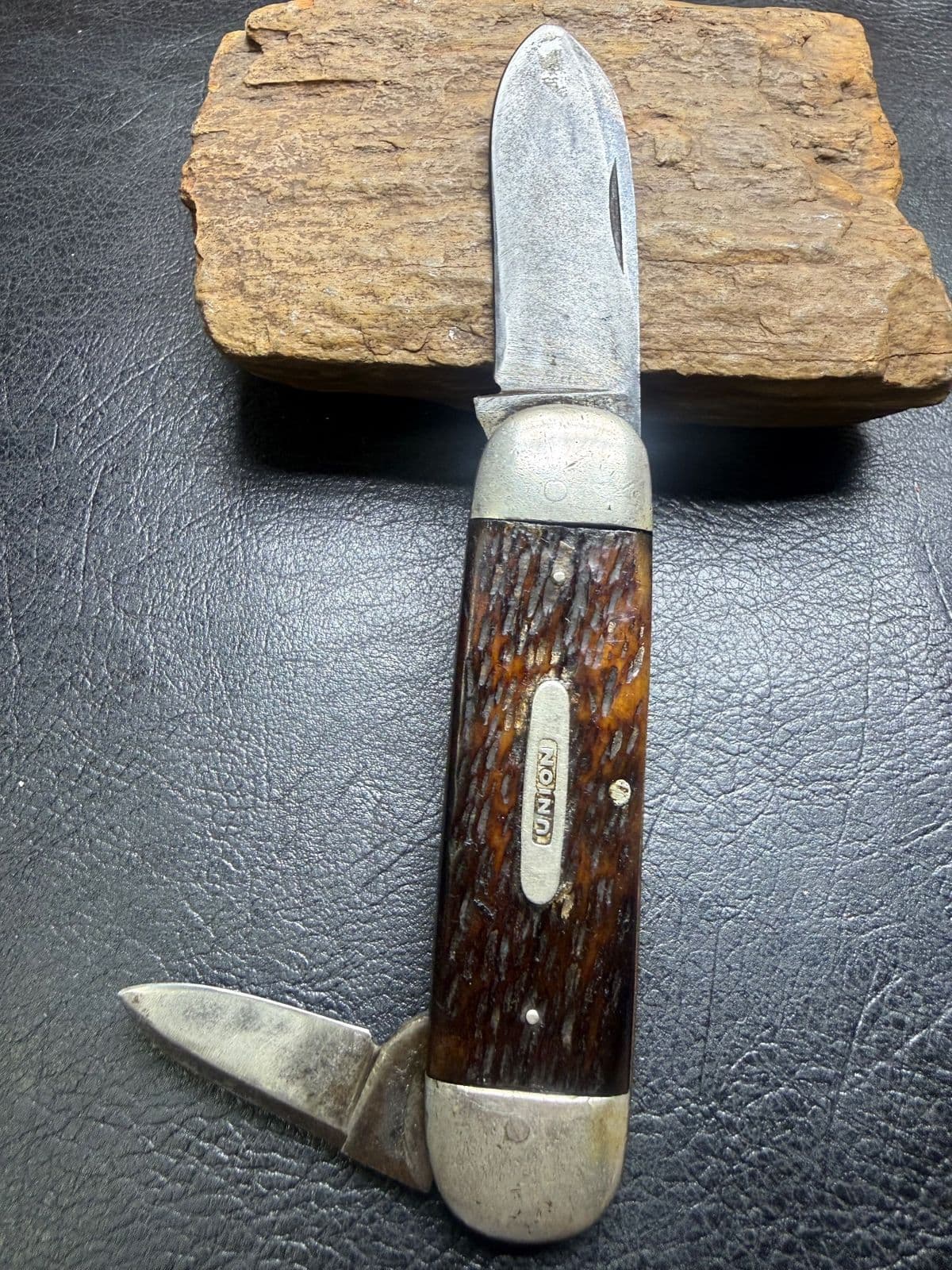 Union Cutlery Co. Olean, N.Y. Antique Two-Blade Jack Knife – "UNION" Bar Shield, Jigged Bone — image 1 of 2