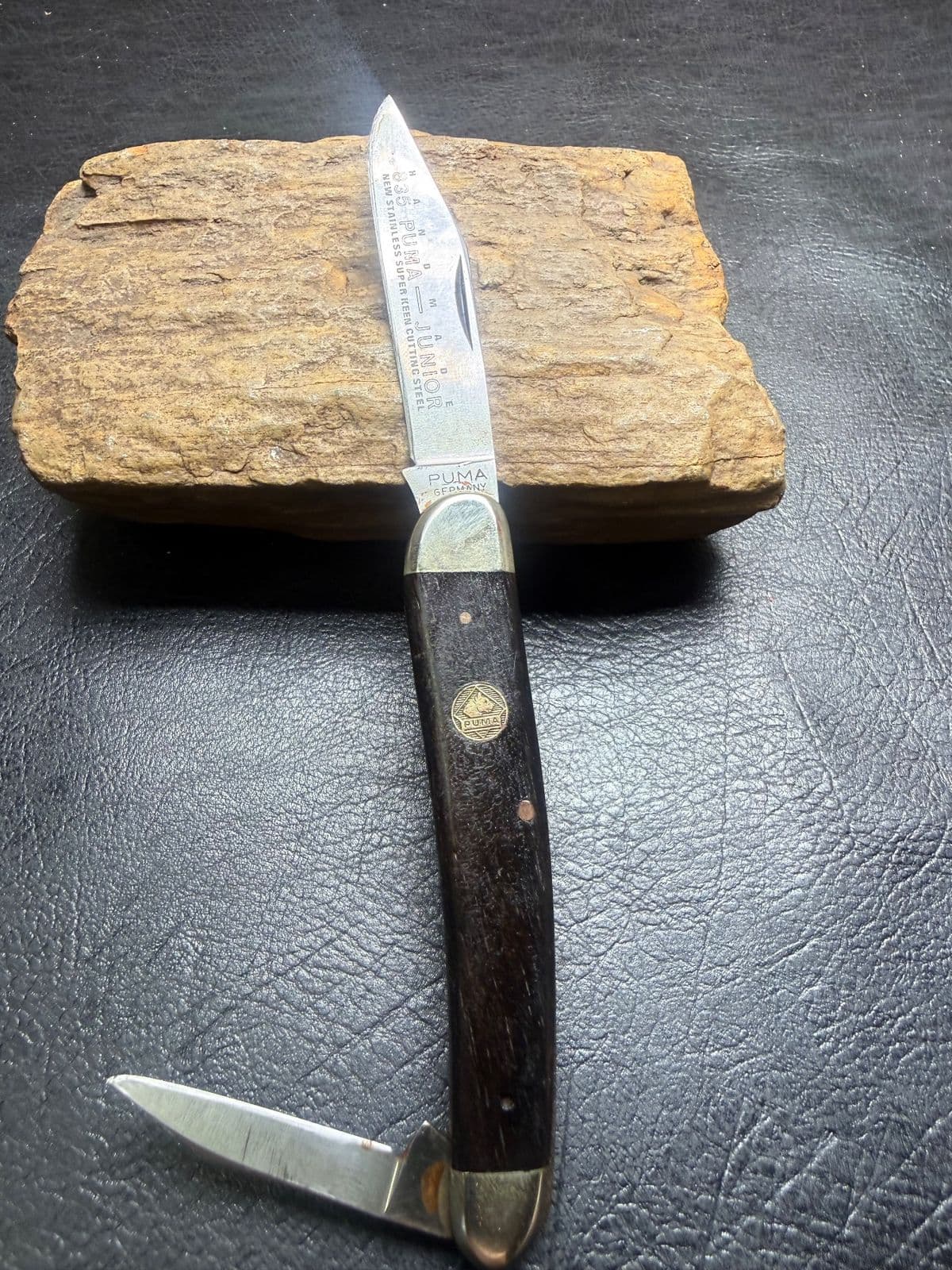Puma 835 Junior Two-Blade Pocket Knife – Vintage, Solingen, Germany — image 1 of 3