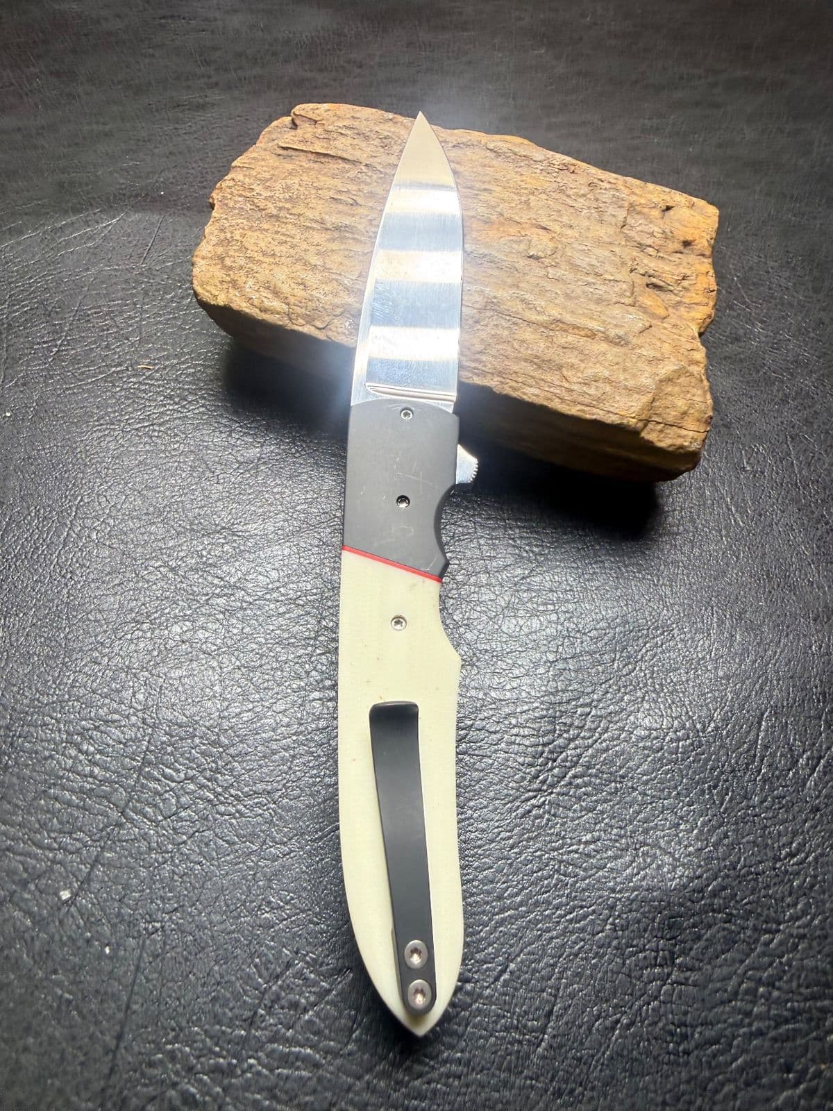Nighthawk Custom / Jason Clark 3" Model 8 Flipper Ivory G10 K207 - Pre-Owned thumbnail 2