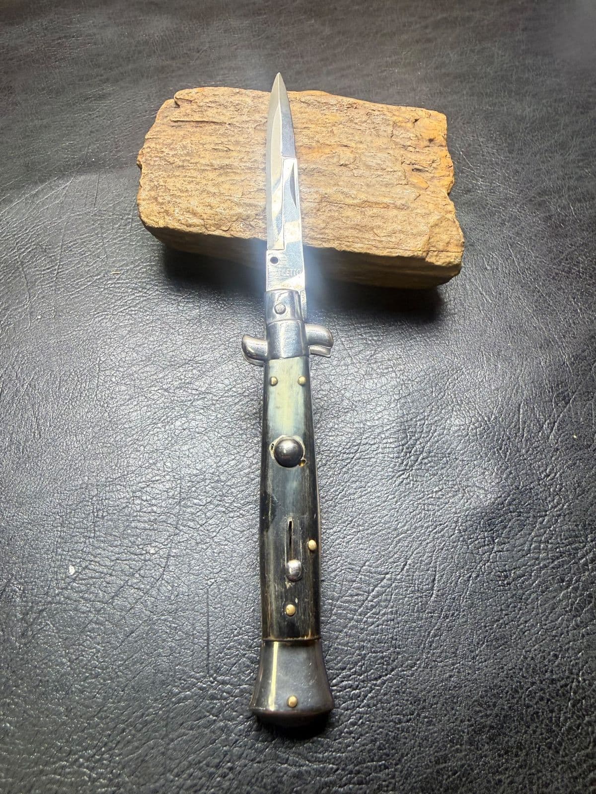 Italian Horn Stiletto Switchblade Inossidabile Italy - Vintage — image 1 of 3