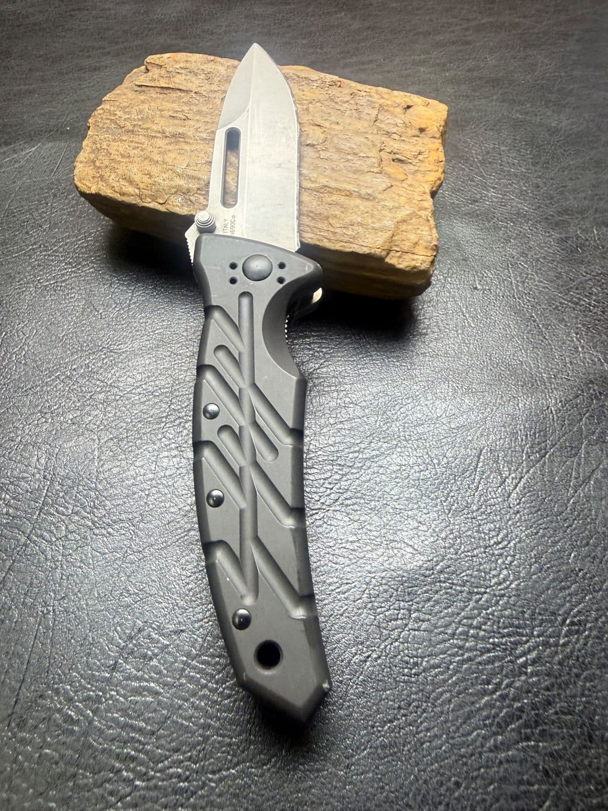 Ontario XM-1 Extreme Military Folding Knife - NSN Issue, N690Co, Made in Italy - Pre-Owned — image 1 of 2